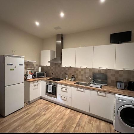 Lovely Twin 2-Flats Condo In Aberdeen-No Party 外观 照片